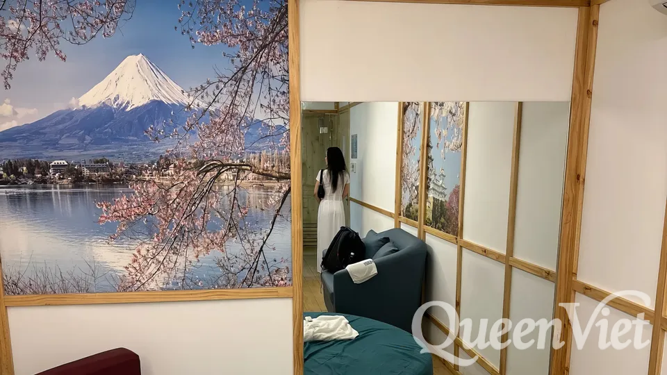 스파-객실-거울